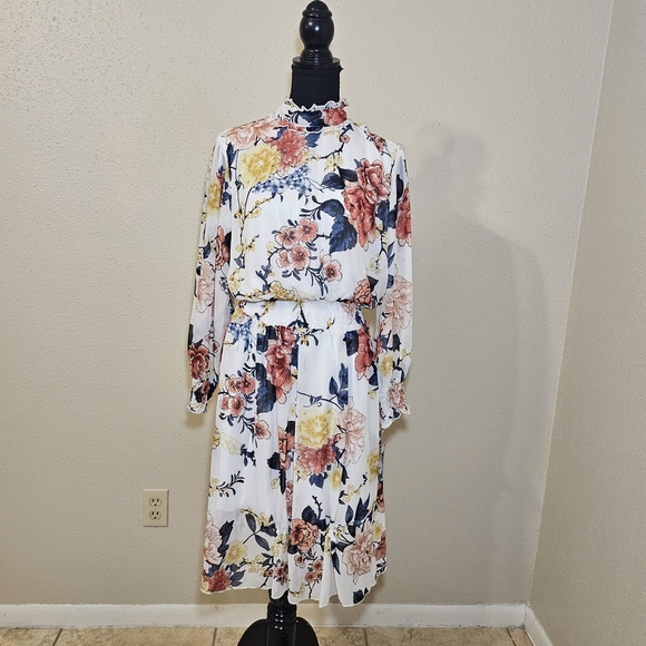 Floral Long Sleeve Dress - Picture 1 of 9